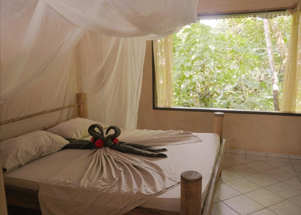 Amazonita Ecolodge Dos Brazos Exteriör bild