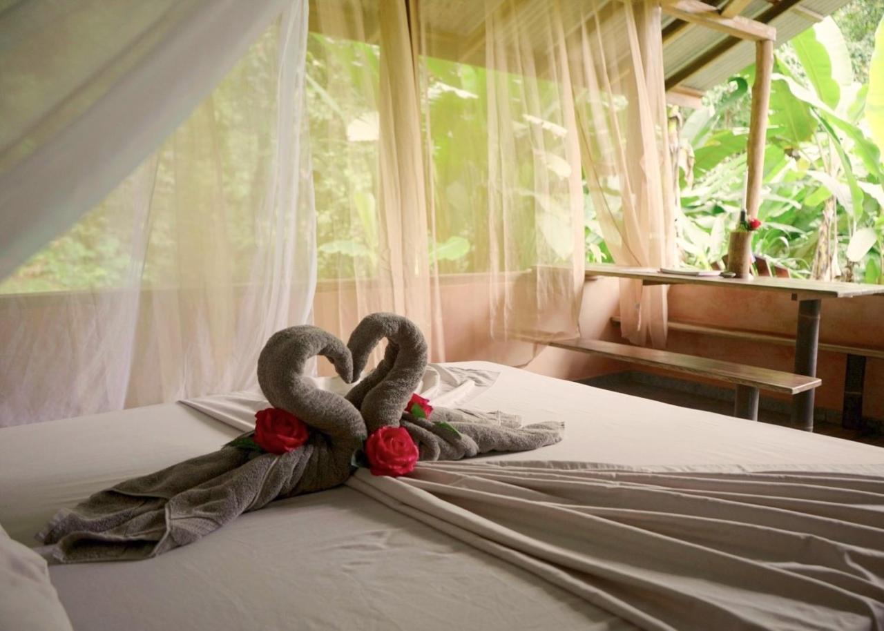 Amazonita Ecolodge Dos Brazos Exteriör bild